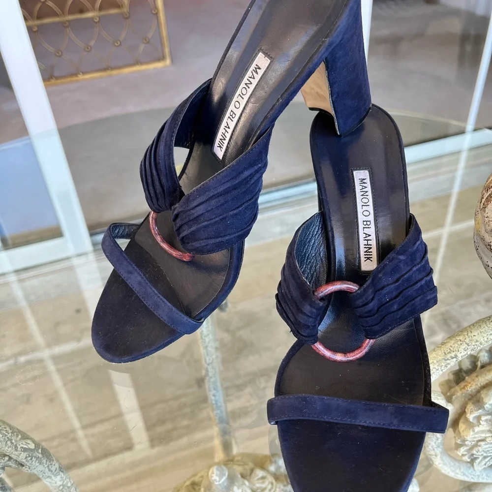 MANOLO BLAHNIK navy BLUE SUEDE SHOES heels size 10 - Picture 6 of 7